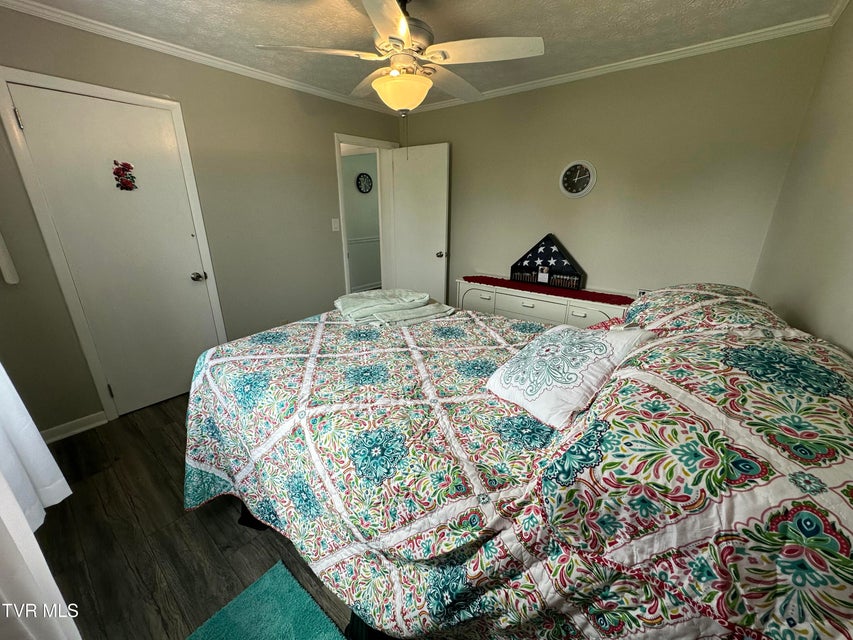 Photo #27: 574 Bailey Street