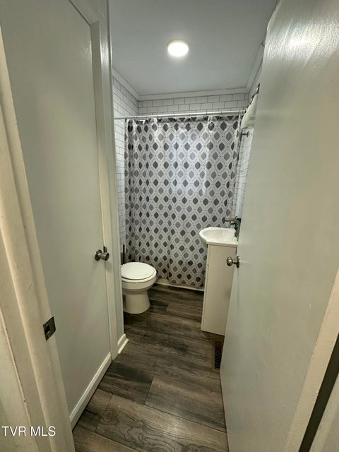 Photo #24: 574 Bailey Street