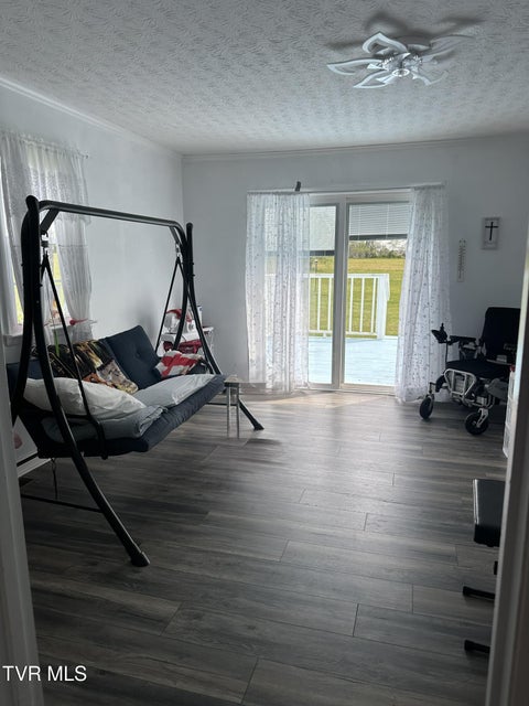 Photo #17: 574 Bailey Street