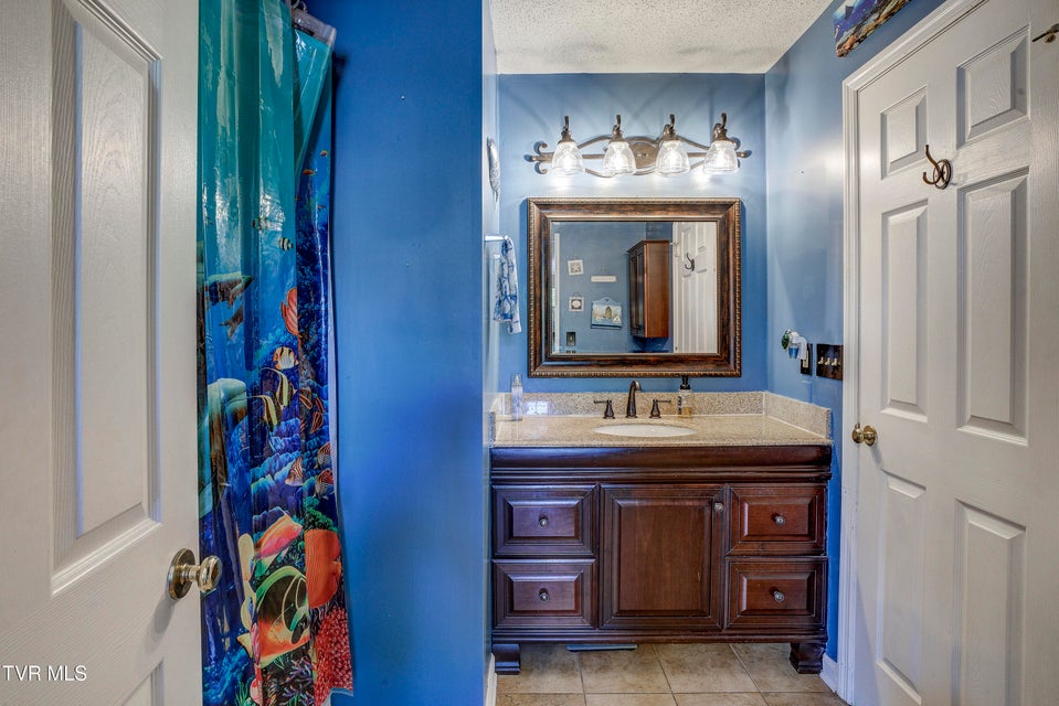 Photo #9: 425 Andover Court