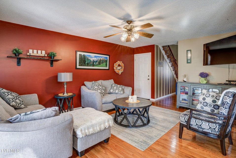 Photo #14: 425 Andover Court