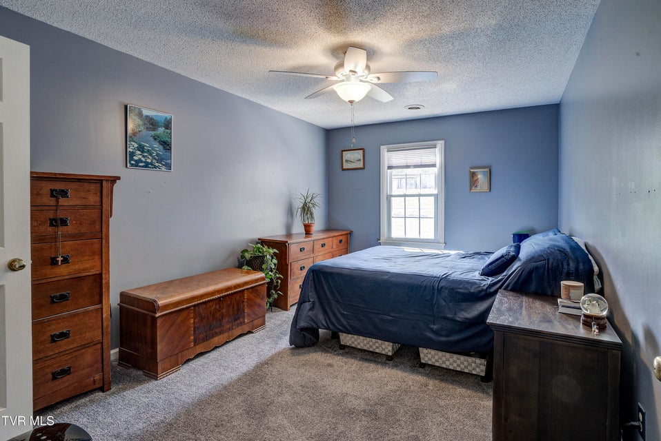 Photo #28: 425 Andover Court