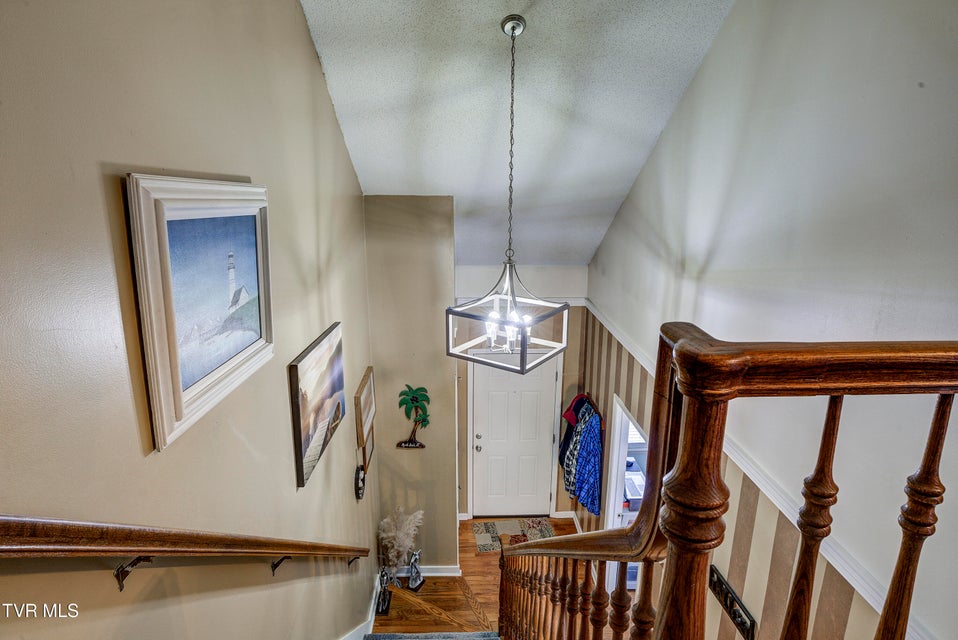 Photo #33: 425 Andover Court