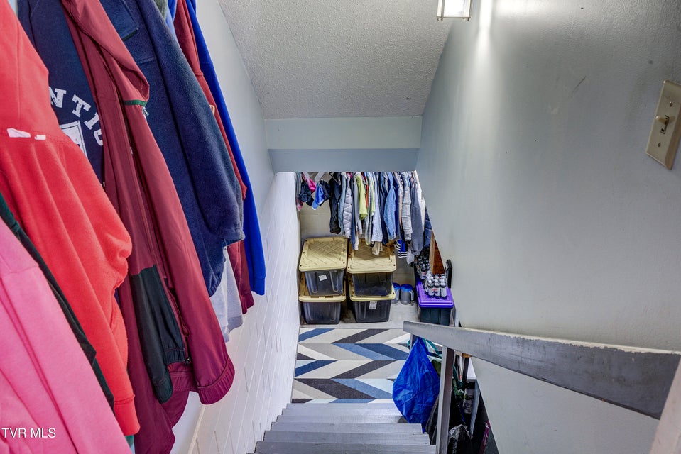 Photo #34: 425 Andover Court