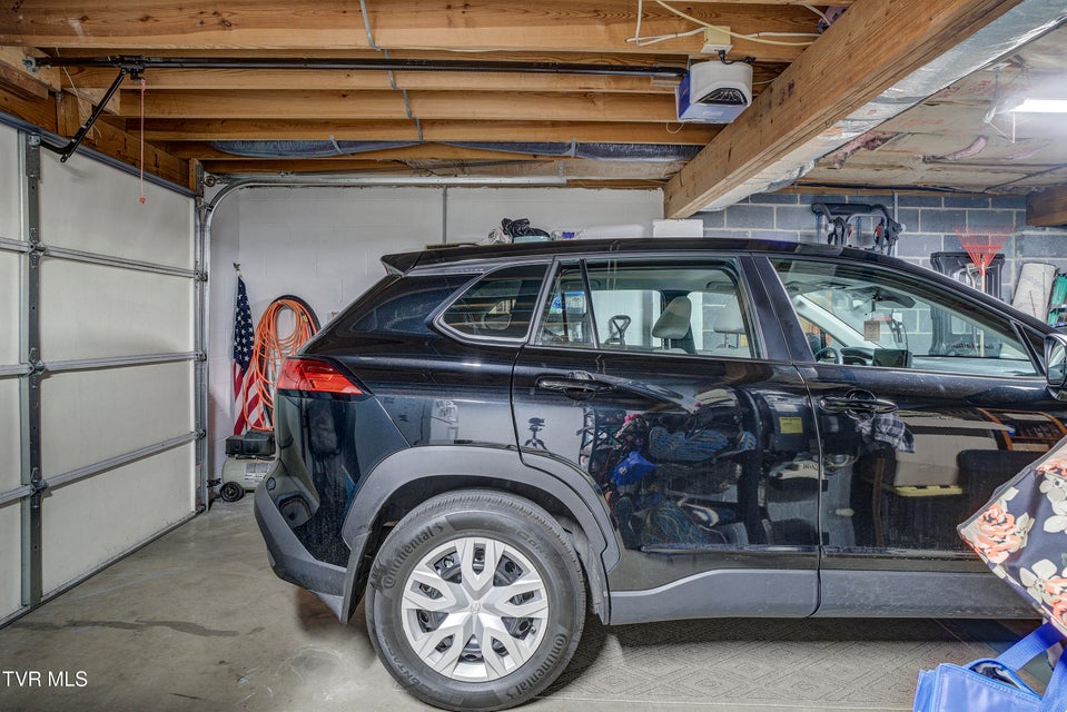 Photo #35: 425 Andover Court