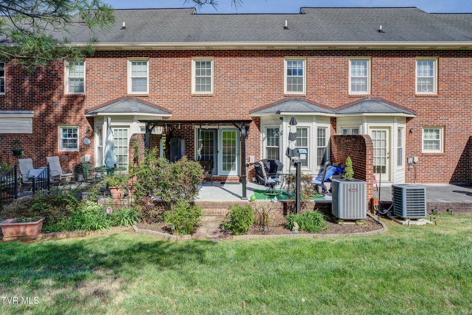 Photo #42: 425 Andover Court