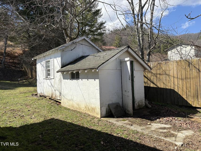 Photo #13: 1820 Pine Orchard Road