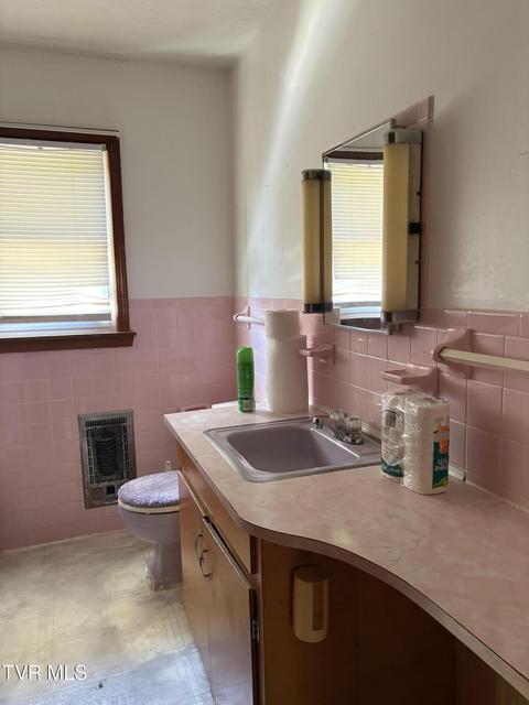 Photo #27: 1820 Pine Orchard Road