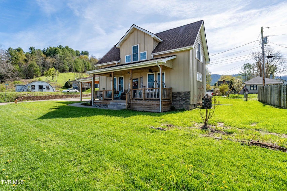 Photo #3: 250 Shady Street