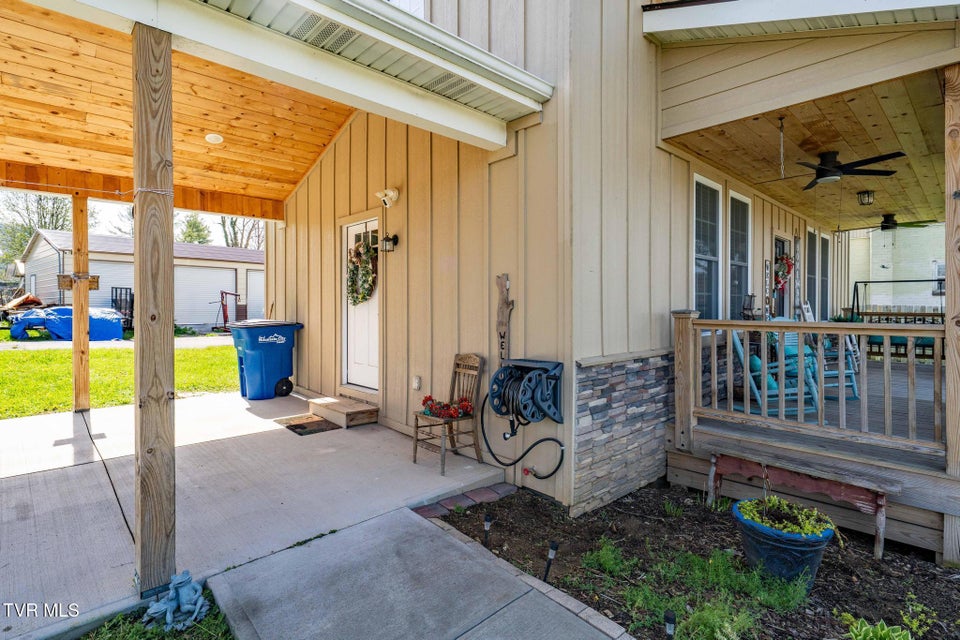 Photo #10: 250 Shady Street