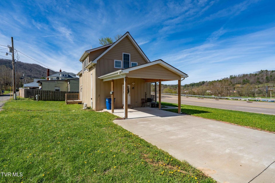 Photo #12: 250 Shady Street