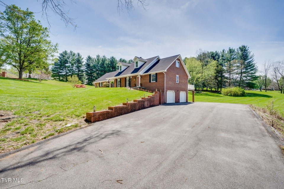 Photo #3: 400 Pactolus Road