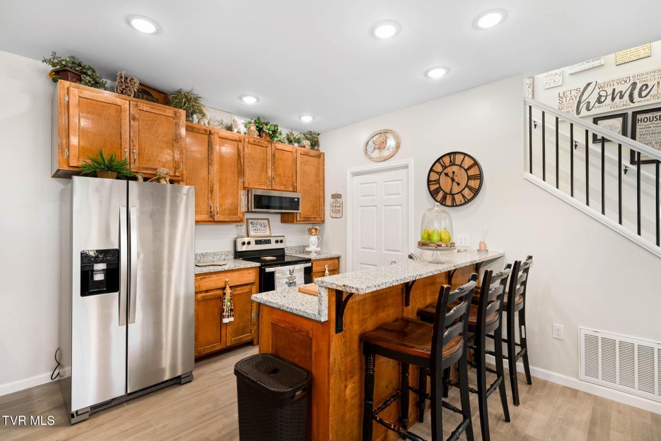 Photo #24: 250 Shady Street