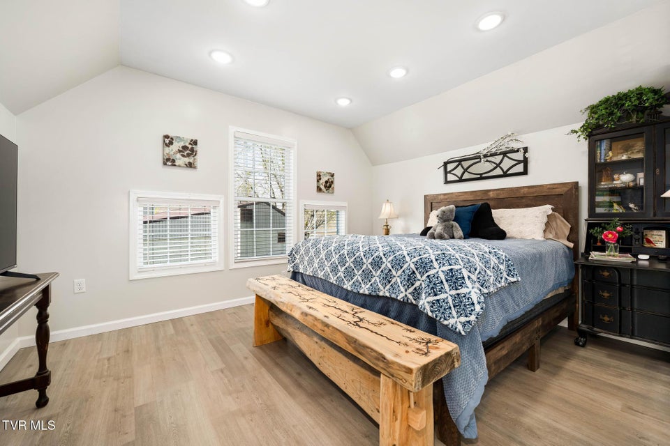 Photo #34: 250 Shady Street