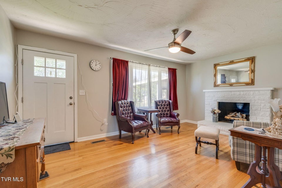 Photo #6: 444 Lenoir Road