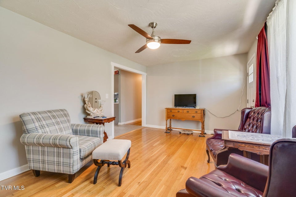 Photo #7: 444 Lenoir Road