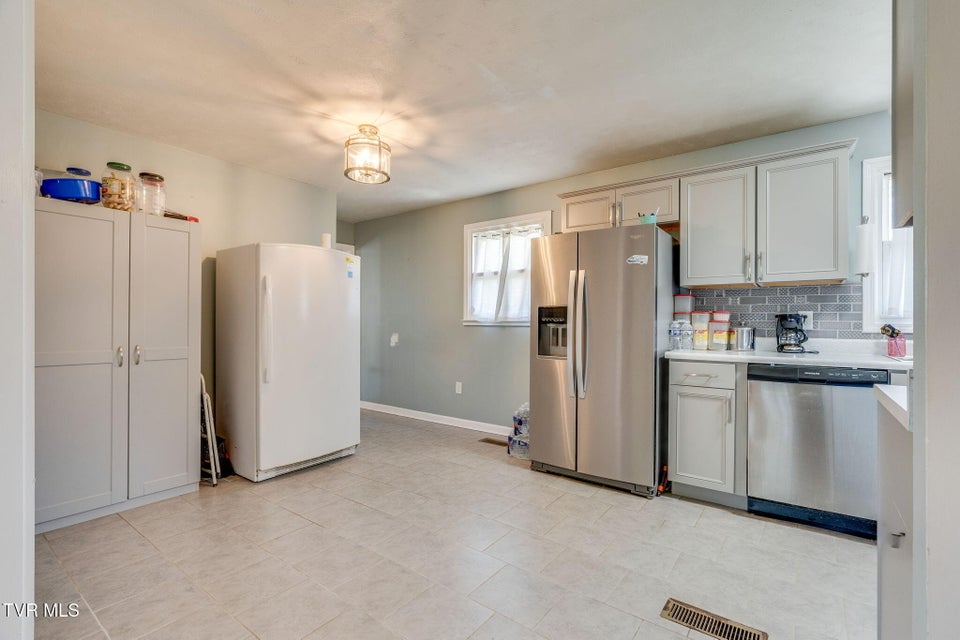 Photo #8: 444 Lenoir Road