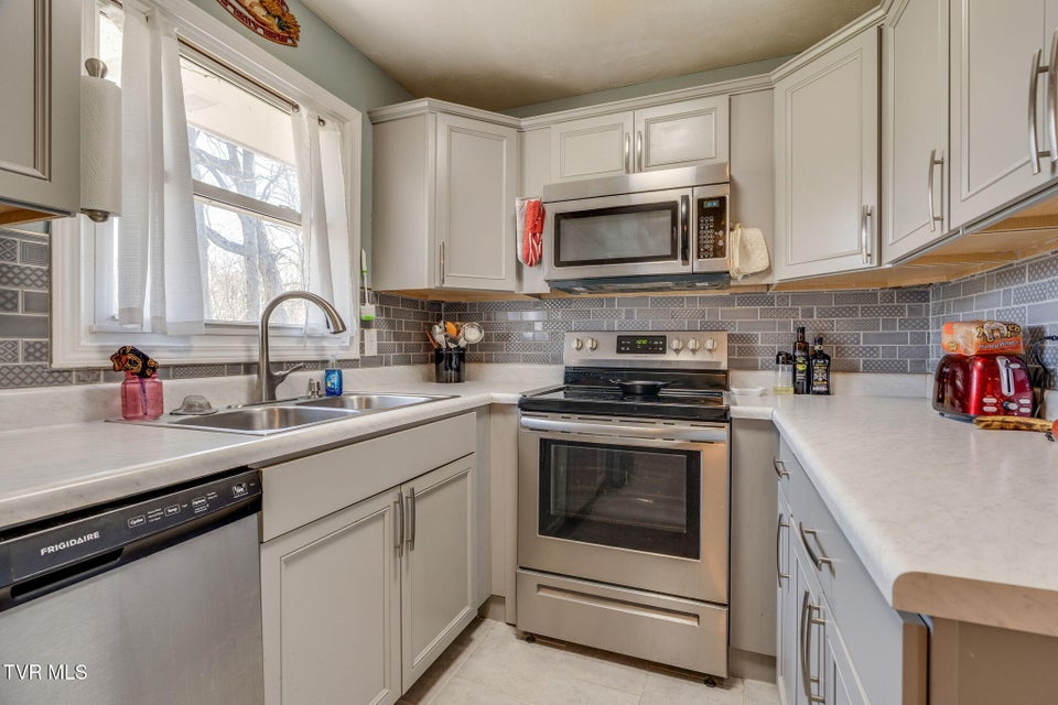 Photo #11: 444 Lenoir Road