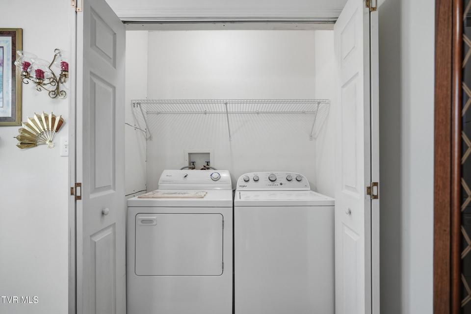 Photo #15: 18 28th North Street