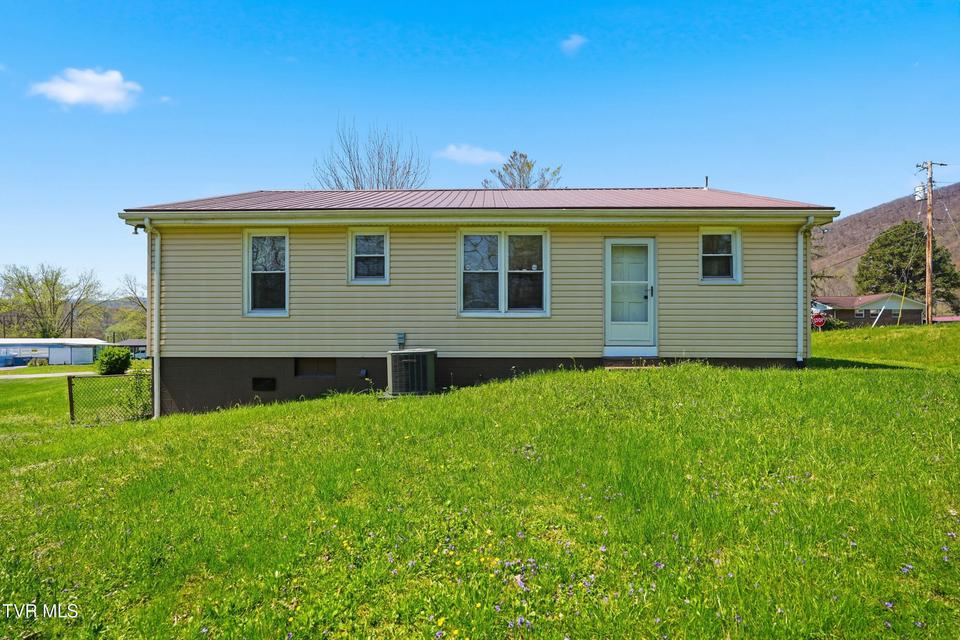 Photo #20: 18 28th North Street