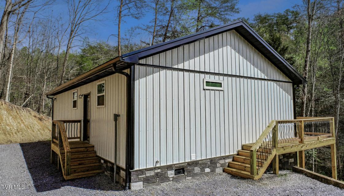 Photo #3: 3040 Winding Way