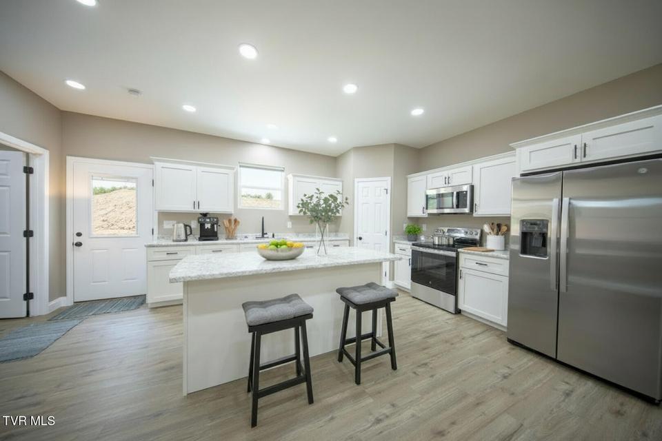 Photo #13: 3040 Winding Way