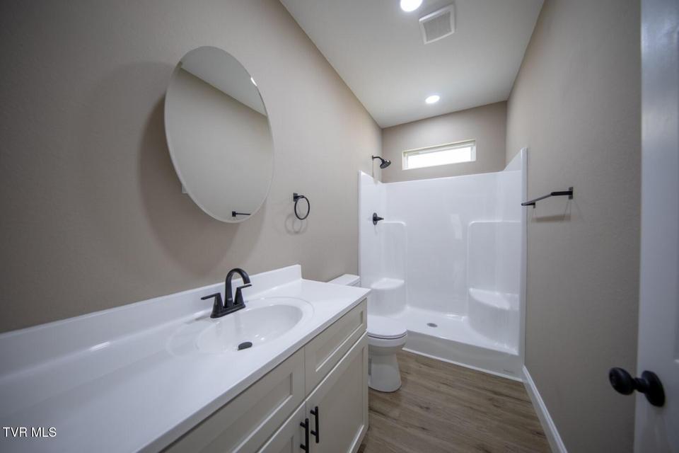 Photo #17: 3040 Winding Way