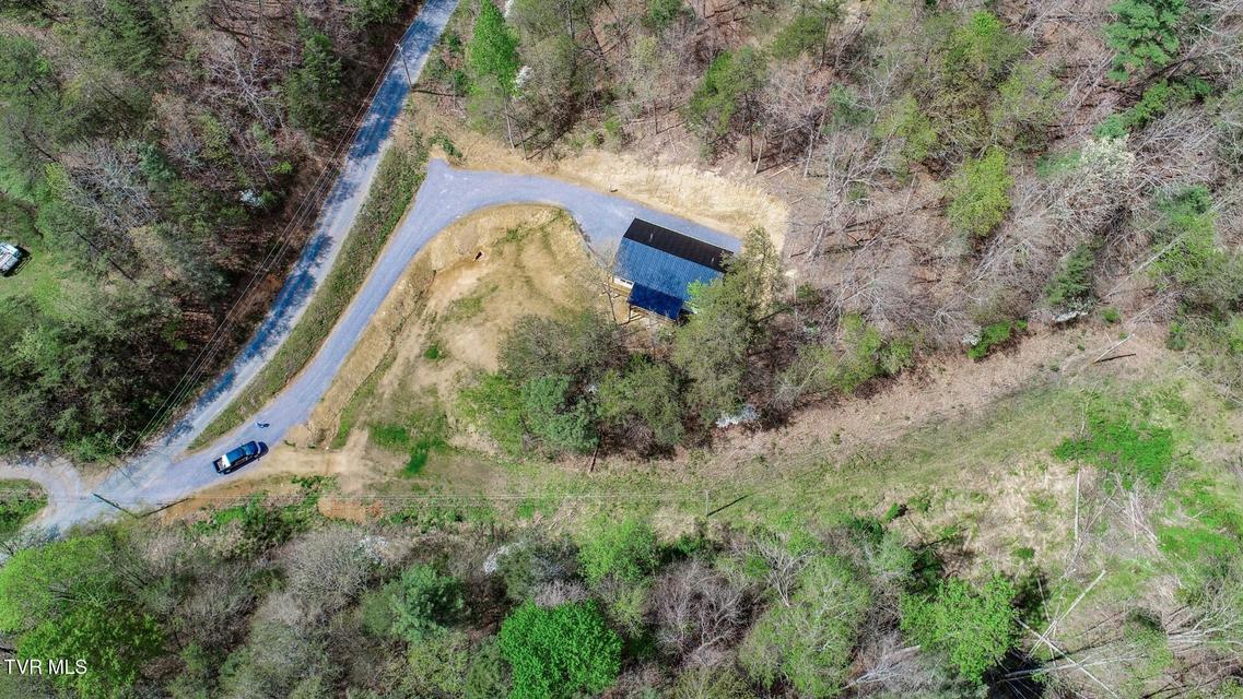 Photo #32: 3040 Winding Way