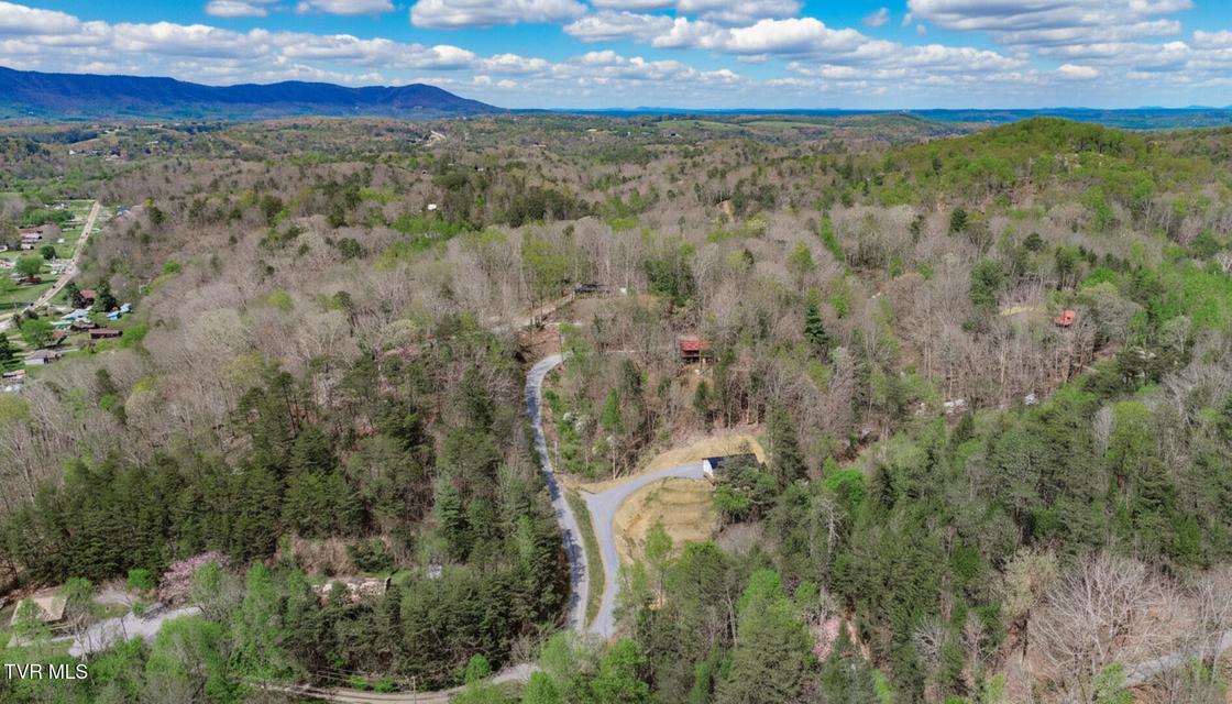 Photo #38: 3040 Winding Way