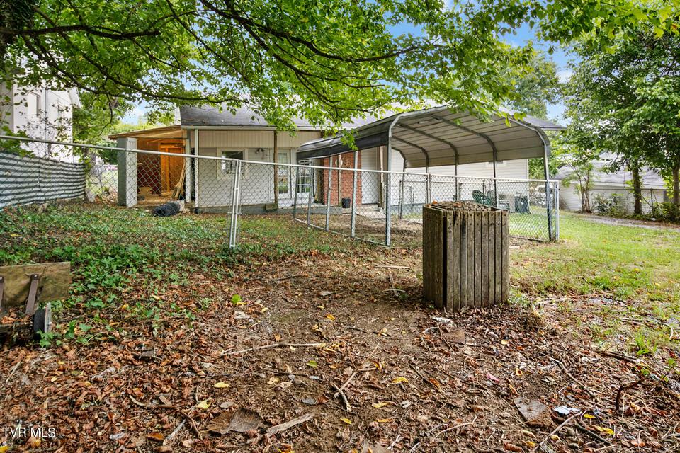 Photo #26: 127 Sparta Street