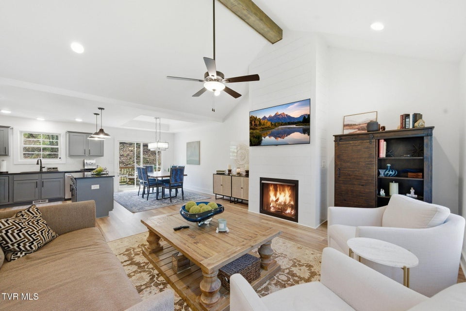 Photo #16: 353 County Farm Road