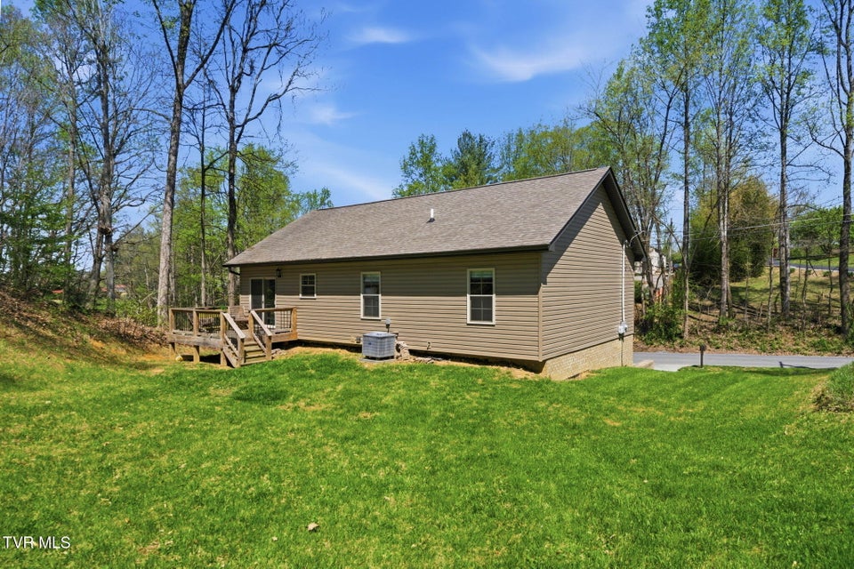 Photo #4: 353 County Farm Road