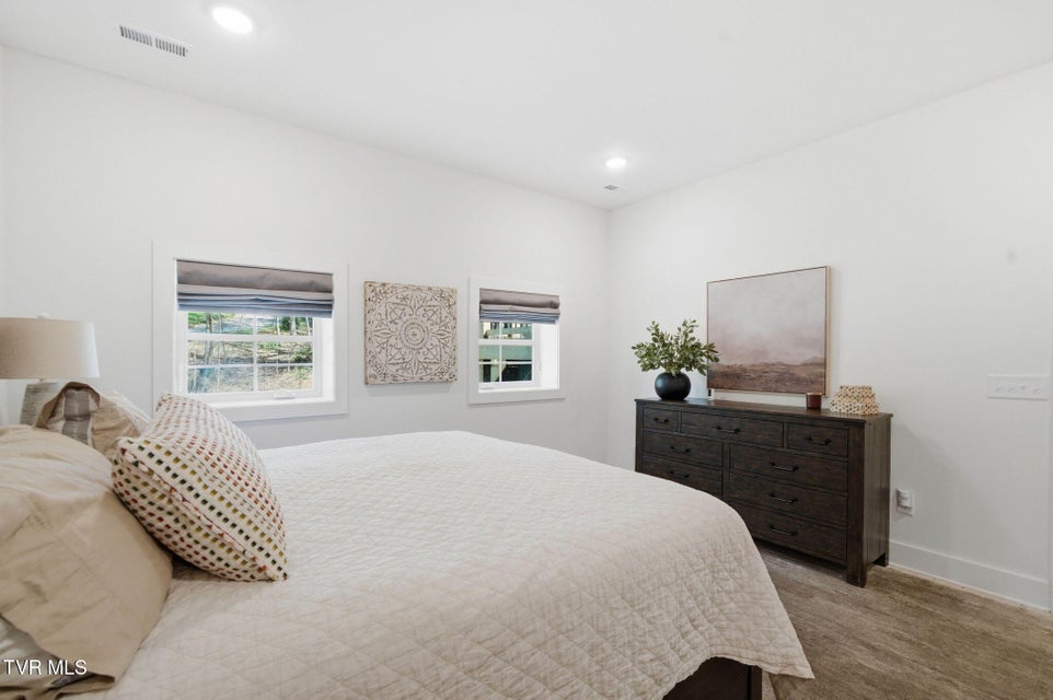 Photo #32: 353 County Farm Road