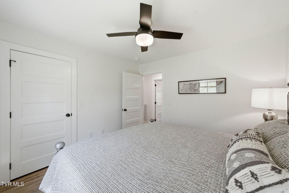 Photo #27: 353 County Farm Road