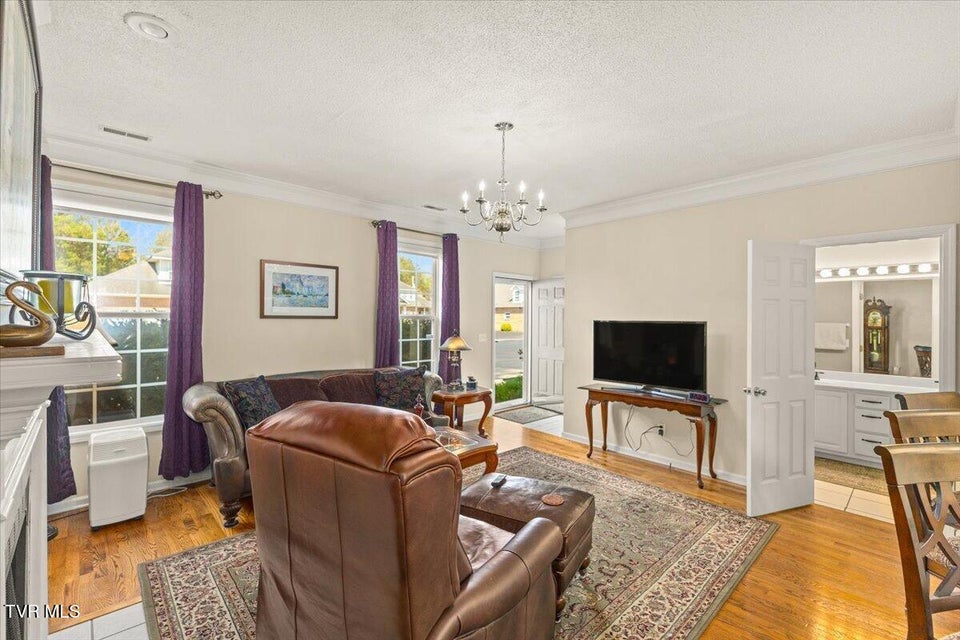 Photo #8: 2503 Cloister Lane