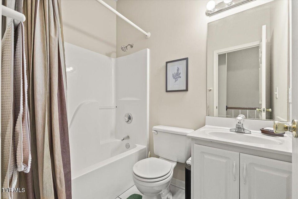 Photo #31: 2503 Cloister Lane