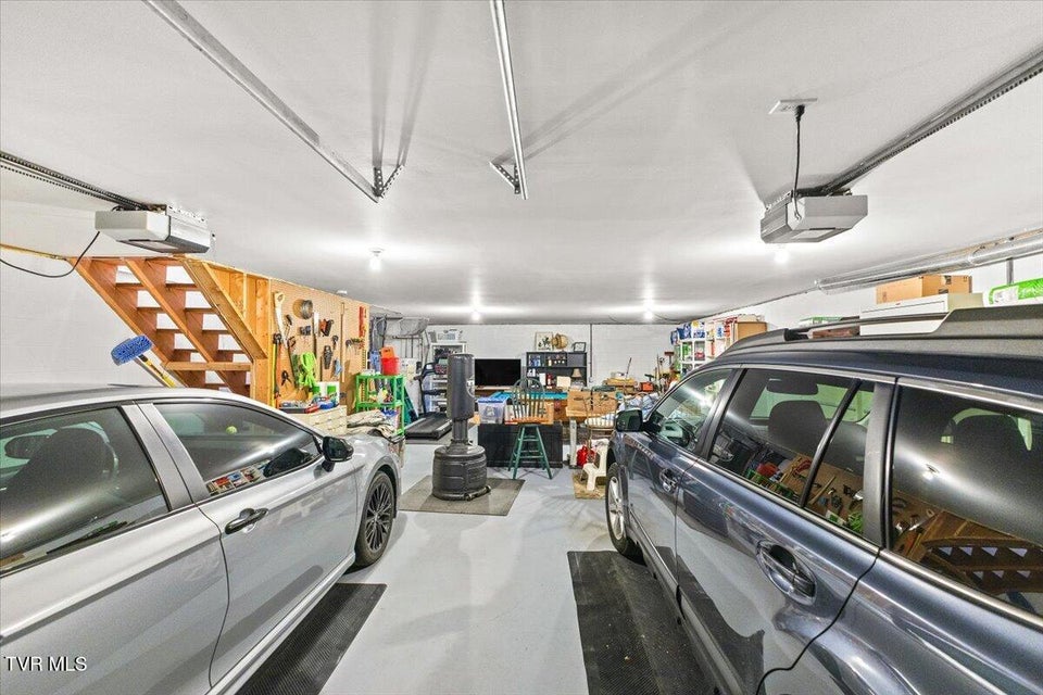 Photo #37: 2503 Cloister Lane