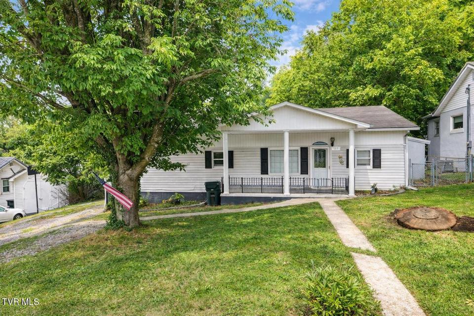 Photo #3: 127 Sparta Street