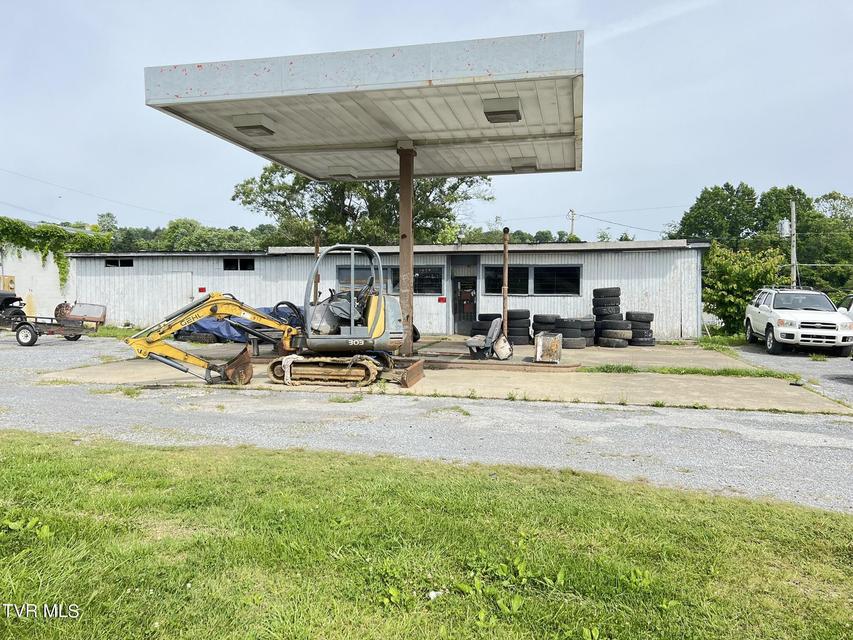 Photo #7: 1751 Highway 11e 