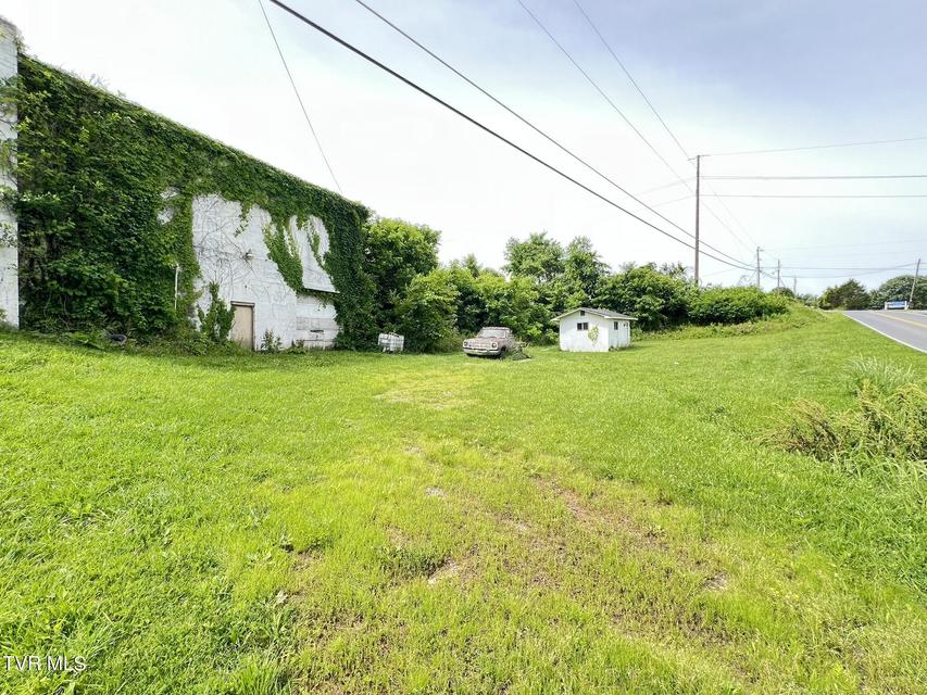 Photo #17: 1751 Highway 11e 