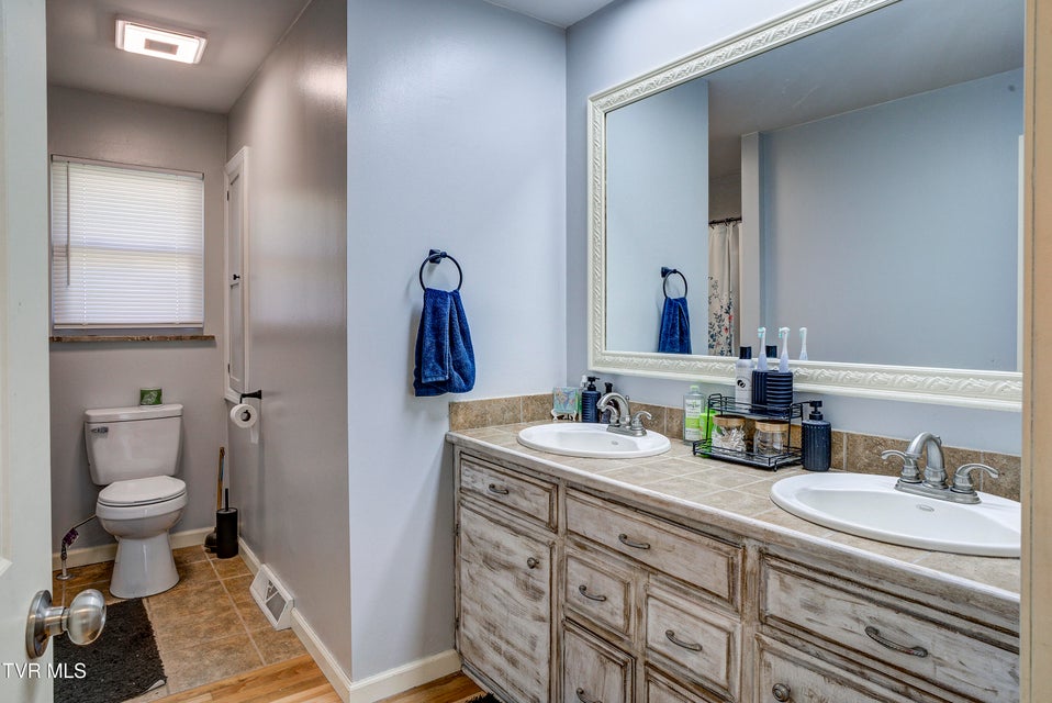 Photo #24: 156 Cobble Lane