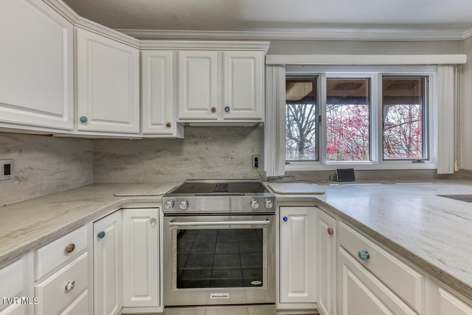 Photo #11: 431 Brentwood Pvt Drive