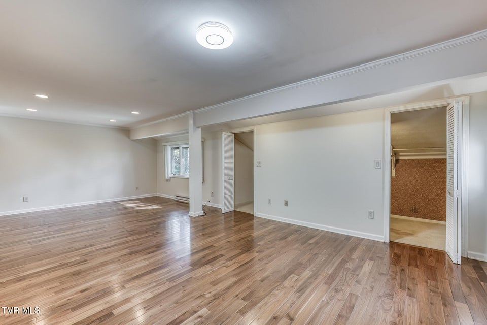 Photo #13: 431 Brentwood Pvt Drive