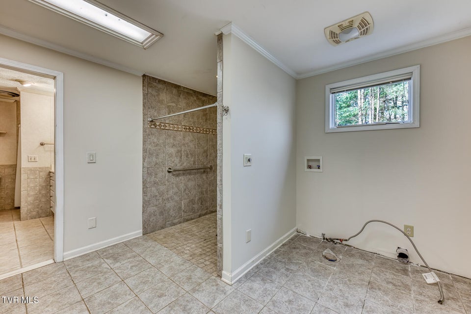 Photo #21: 431 Brentwood Pvt Drive