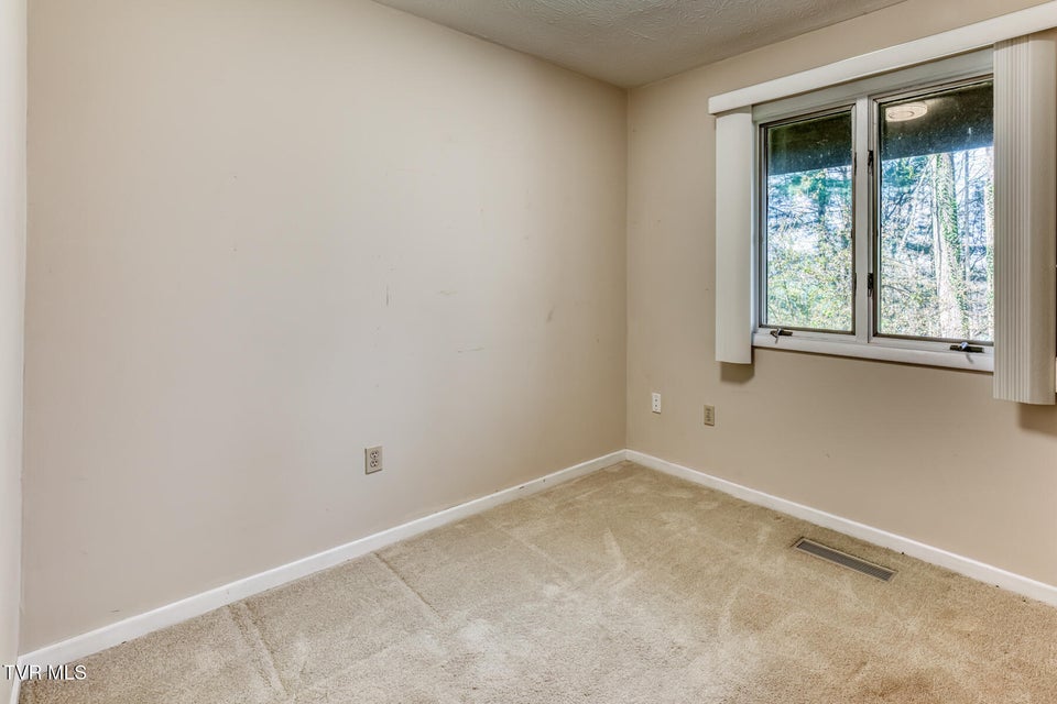 Photo #23: 431 Brentwood Pvt Drive