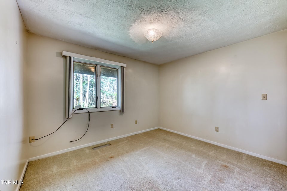 Photo #26: 431 Brentwood Pvt Drive