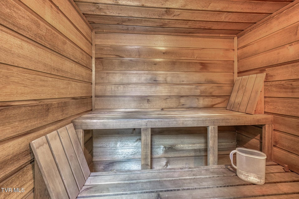 Photo #38: 431 Brentwood Pvt Drive