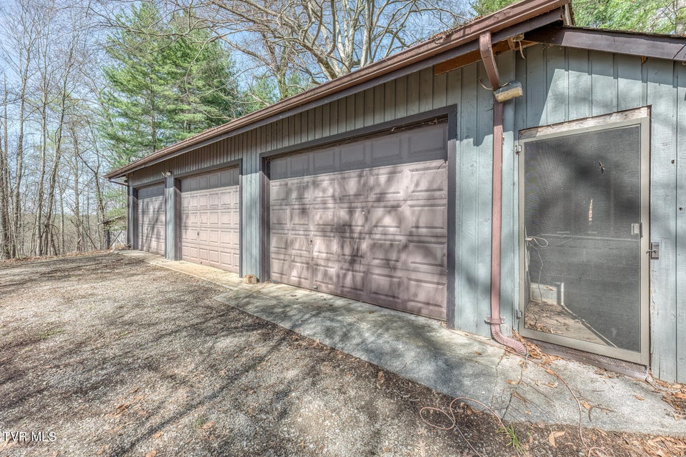 Photo #61: 431 Brentwood Pvt Drive