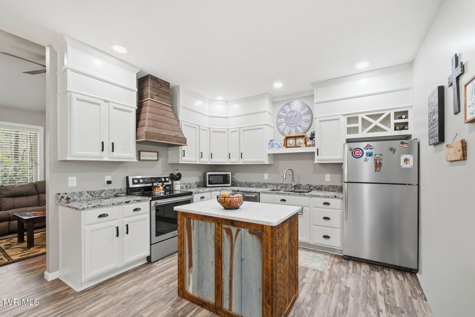 Photo #7: 289 Myrtle Drive