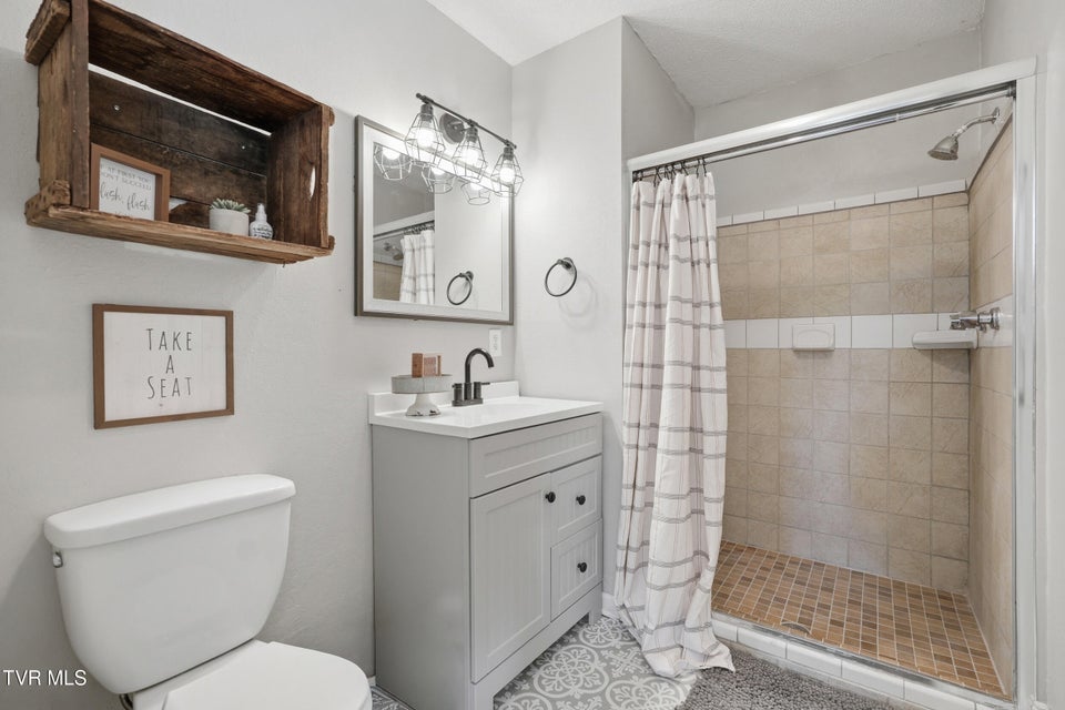 Photo #34: 408 Gaffney Road